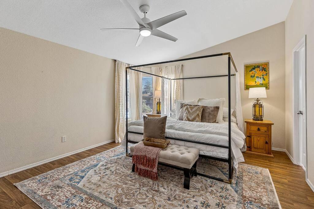 Serene Home- Sleeps 16 - Pet Friendly - Hot Tub - Pool -2 Kitchens! Sedona Exterior photo